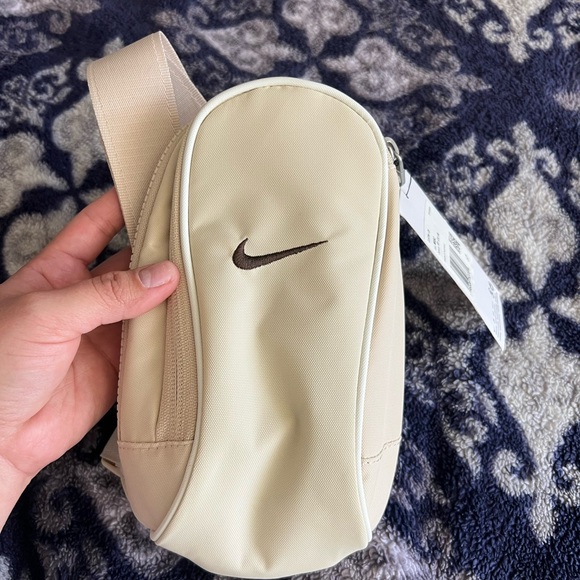 Nike Cream Sling Bag - Picture 1 of 8